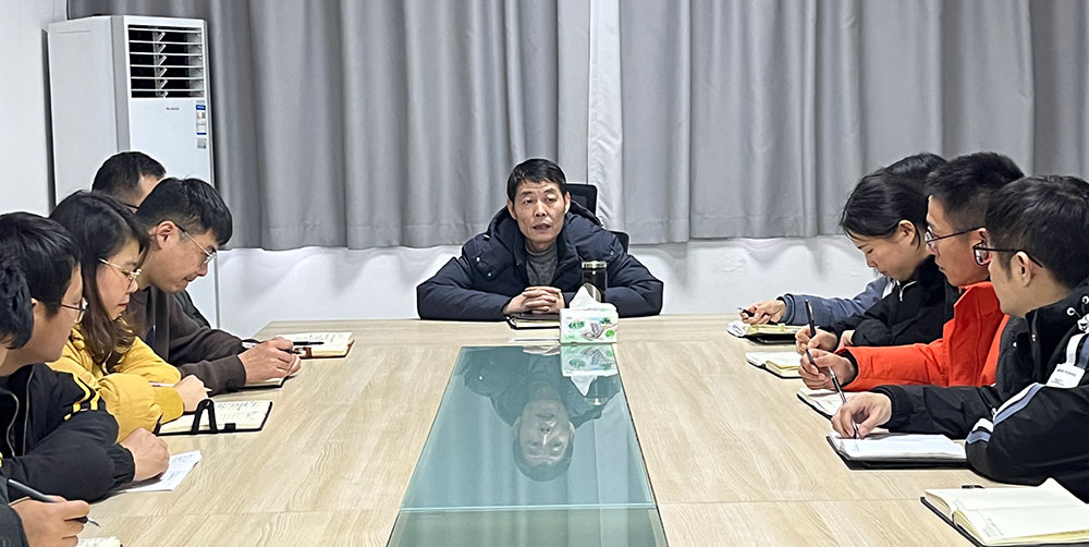聚焦公司發(fā)展，共謀提升路徑 屯溪城建投公司召開2022年度全體員工大會