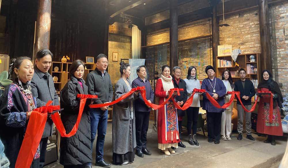 藍(lán)屋藝術(shù)館開業(yè)，為鄉(xiāng)村業(yè)態(tài)增活力