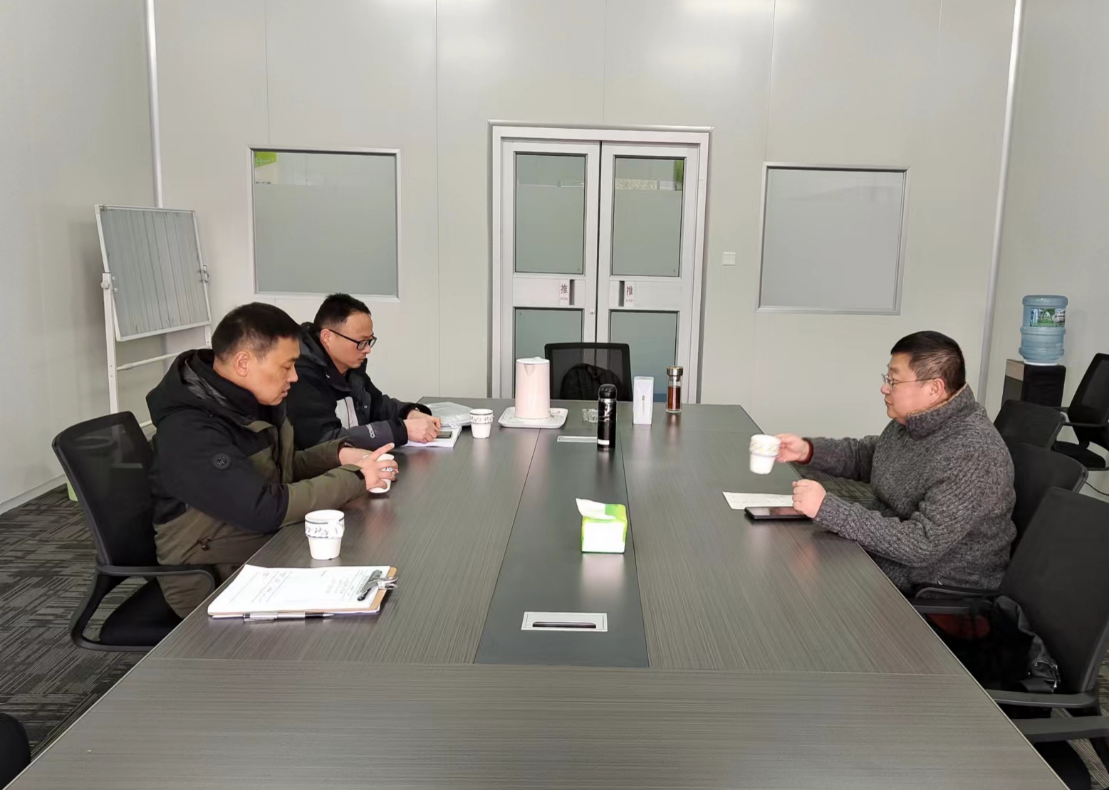 強(qiáng)化安全底線，筑牢安全防線